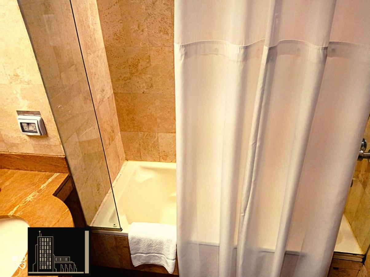 J&A Classic Hotel Lima Exterior photo Shower curtain
