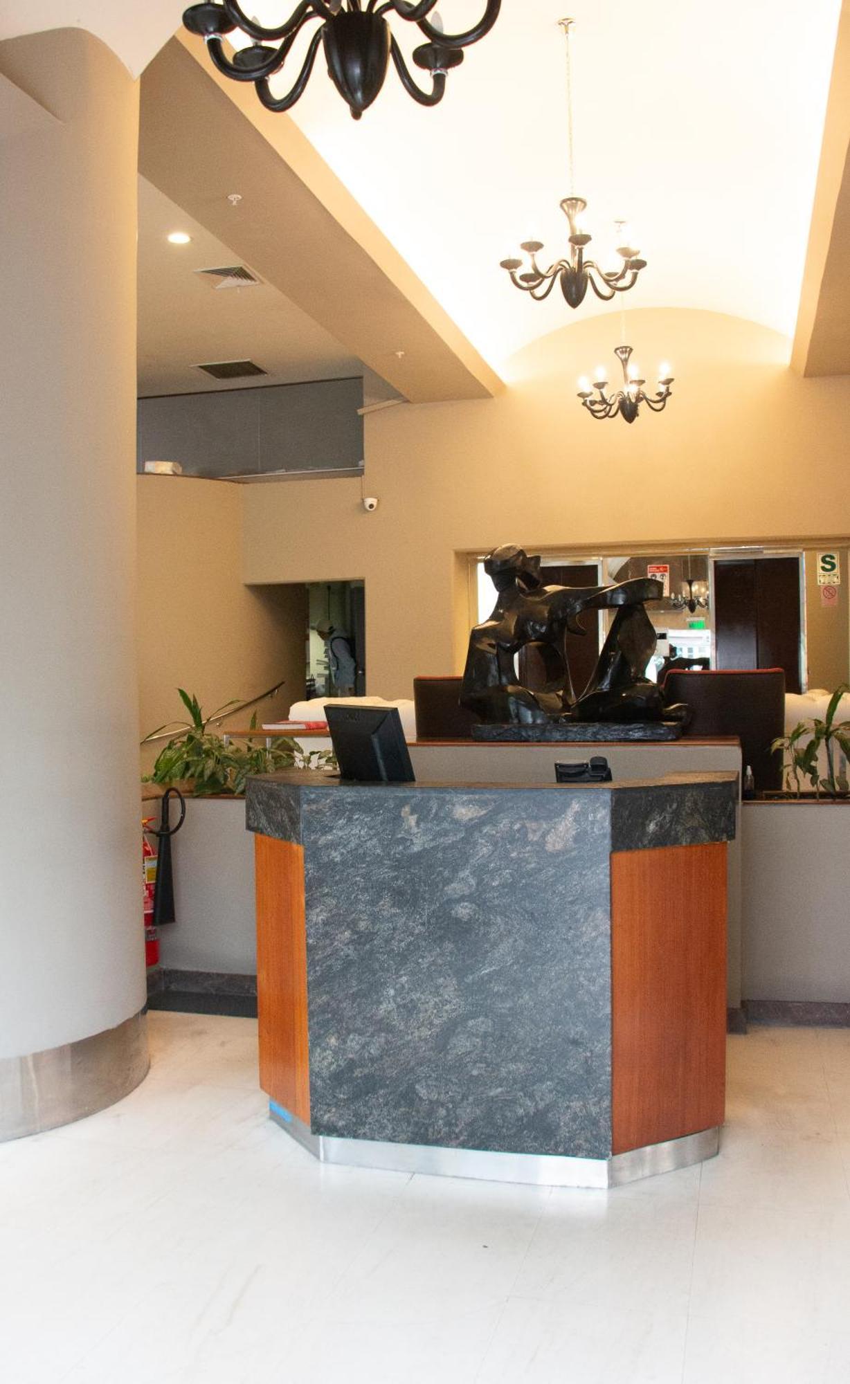 J&A Classic Hotel Lima Exterior photo The airport's reception area